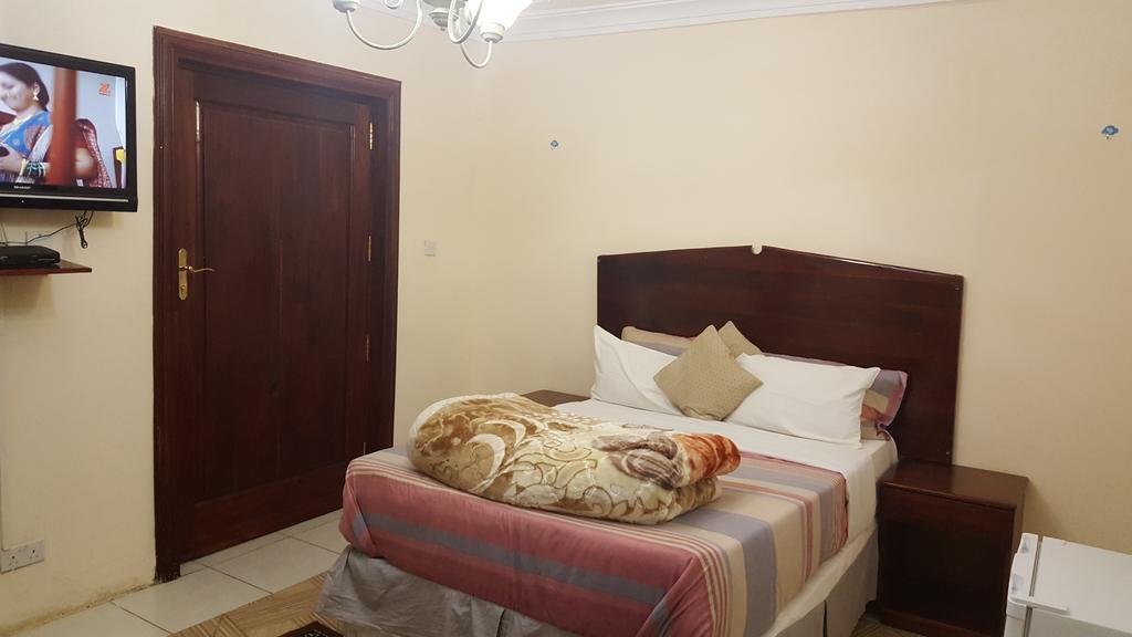 The Palace Guest House Harare Exteriör bild