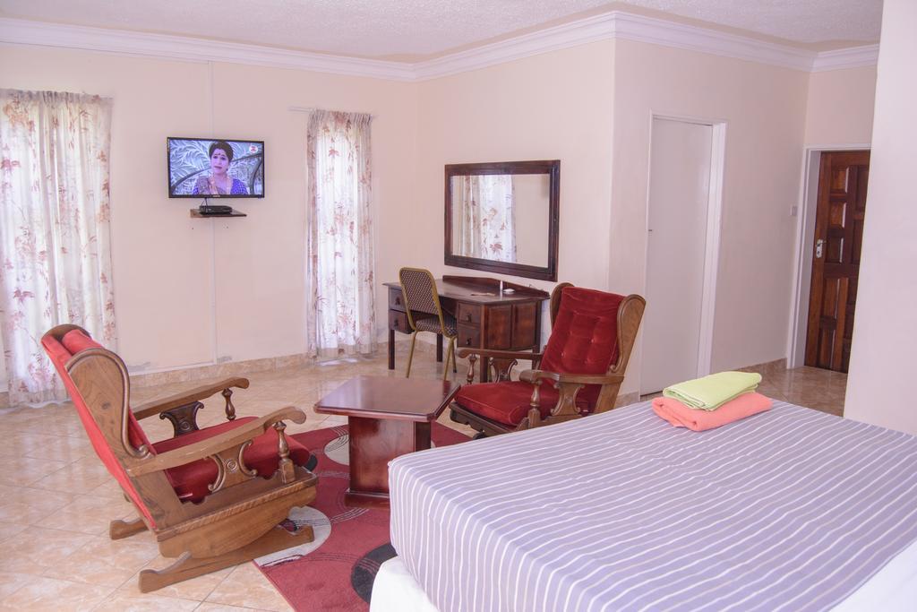 The Palace Guest House Harare Exteriör bild