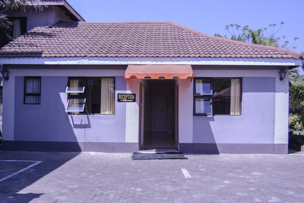 The Palace Guest House Harare Exteriör bild