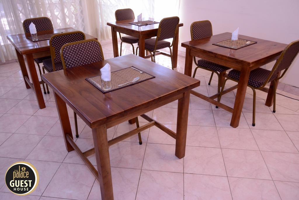 The Palace Guest House Harare Exteriör bild