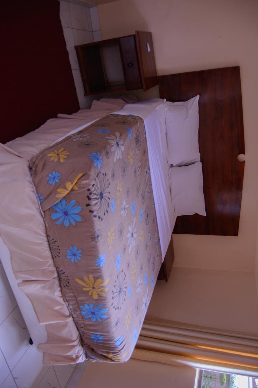 The Palace Guest House Harare Exteriör bild