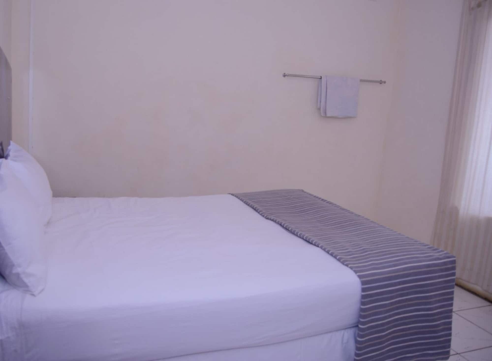 The Palace Guest House Harare Exteriör bild